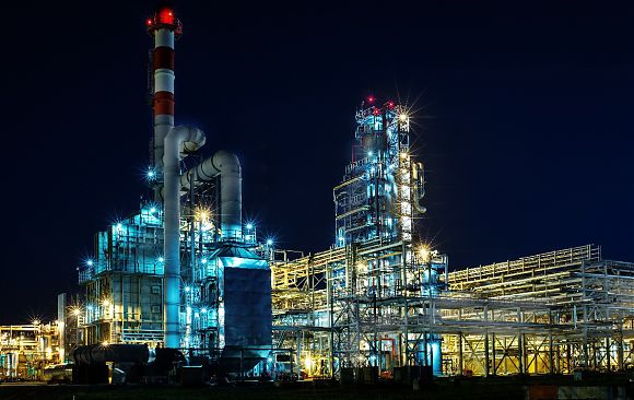 Ижорские заводы начали отгрузку колонного оборудования для Яйского НПЗ