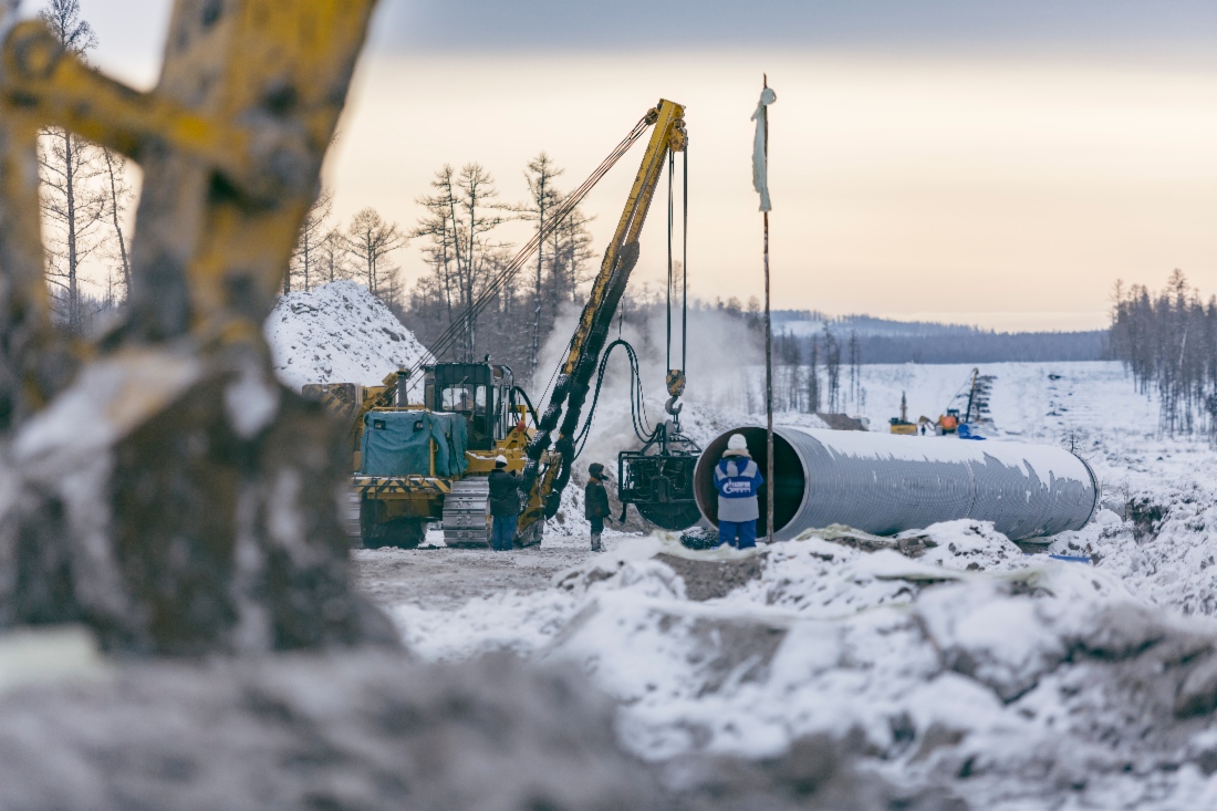 Строительство газопровода для доставки "жирного" газа в Усть-Лугу началось в Ленобласти