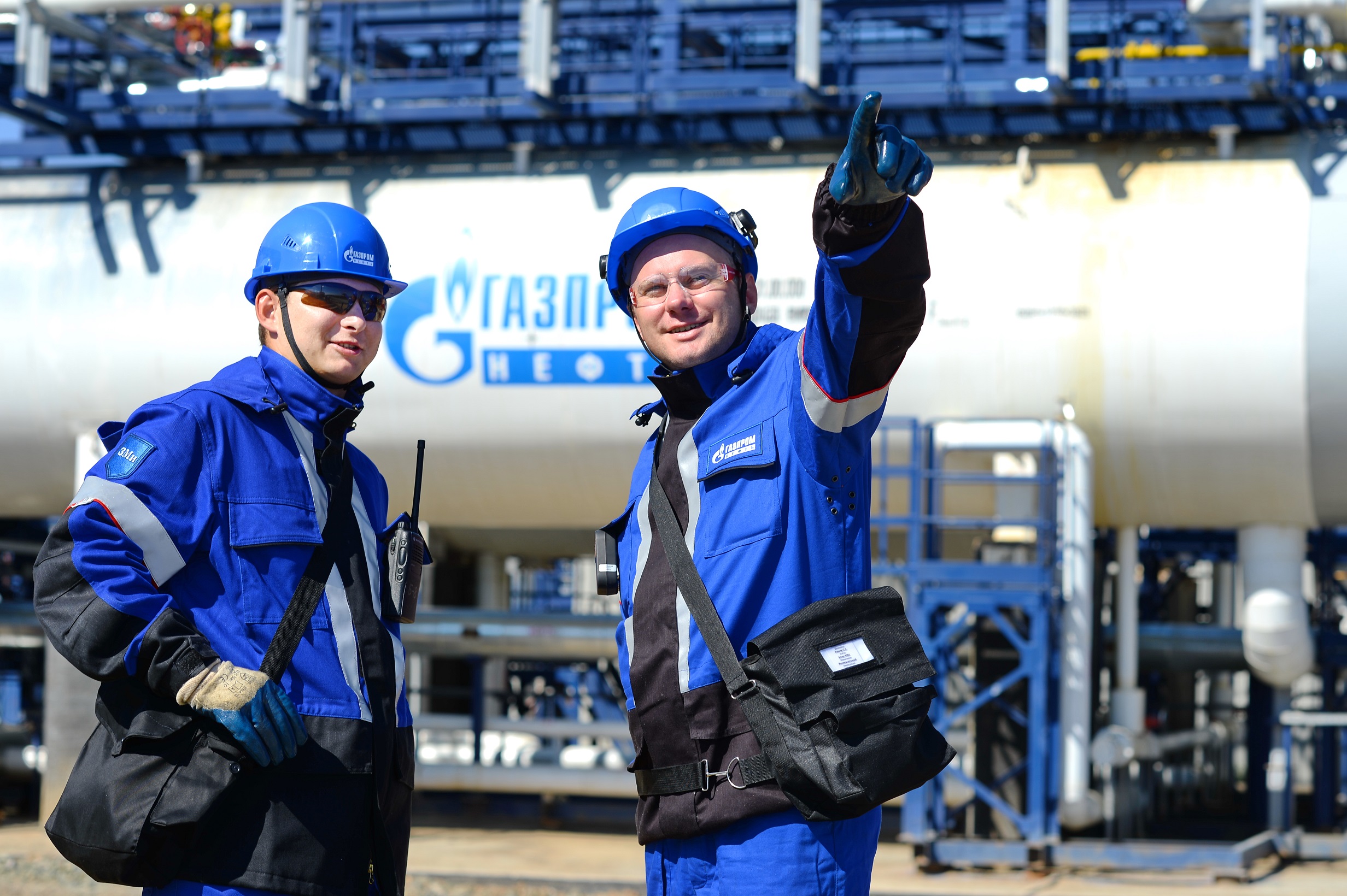 "Газпром нефть" начала использовать собственный катализатор гидроочистки на НПЗ