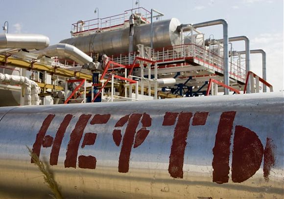 Правительство утвердило методику расчета пошлин на нефтепродукты с 2015г.