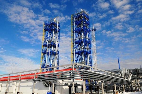Система трубопроводов ПНГ будет построена на Баклановском месторождении