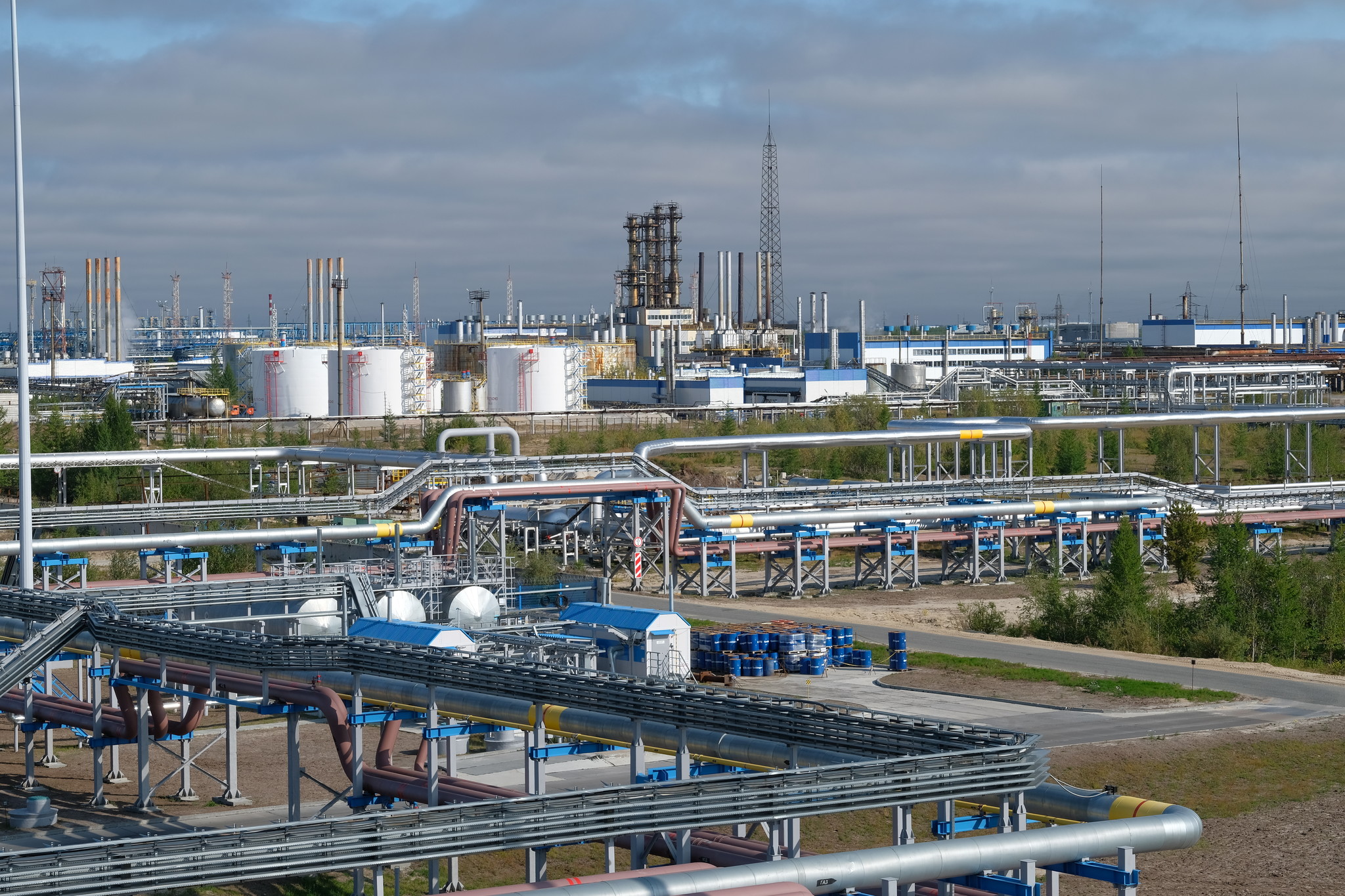 "Газпром" проектирует замену сгоревшей в Уренгое установки стабилизации конденсата