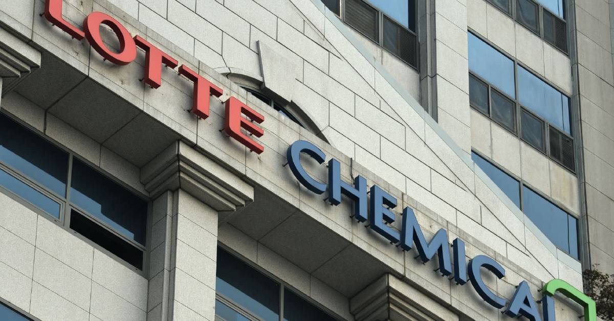 Lotte Chemical планирует приобрести бизнес JSR по производству эластомеров