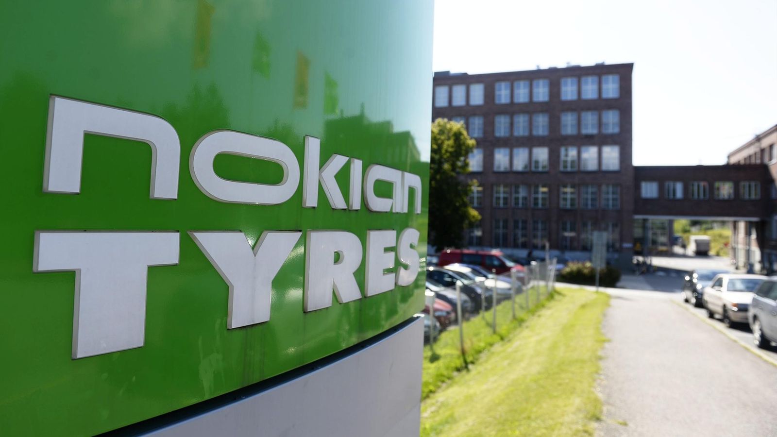 Санкции ЕС повлияют на способность Nokian продолжать производство шин в РФ