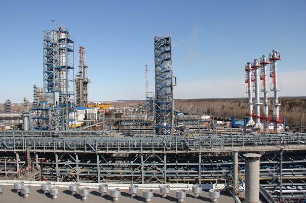 Антипинский НПЗ получит от Сбербанка средства на закупку нефти и текущие расходы
