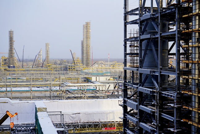 Прогресс работ на ЗапСибНефтехиме составил 70,9% в декабре