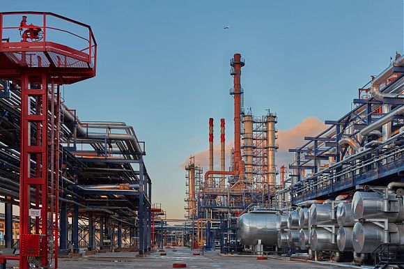 Газпром нефть снизила нефтепереработку на 3% за I полугодие 2019г.