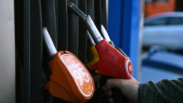 Демпфер для автомобильного бензина вырос более чем на 50% в июле
