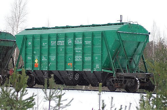 РЖД сократили перевозку нефтепродуктов на 8%, химии - на 4% за январь 2016г.