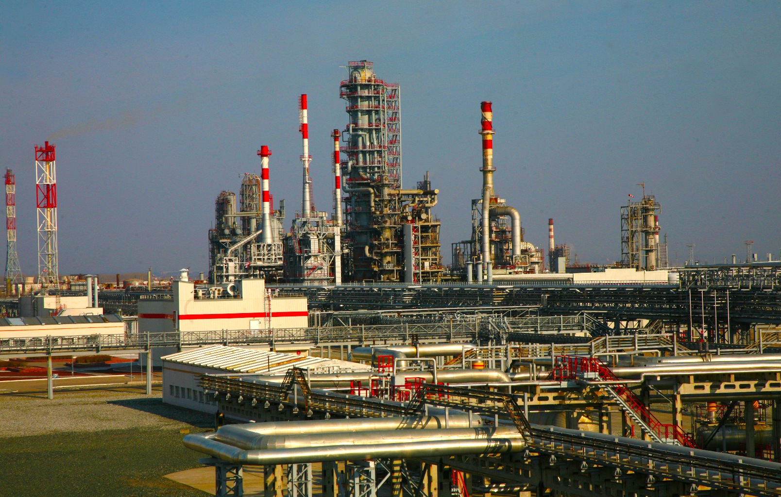 На Лукойл-Пермнефтеоргсинтез было доставлено два реактора из Южной Кореи