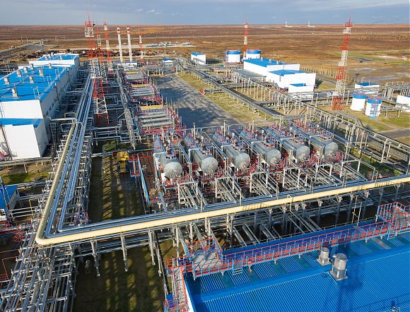 Газпром прогнозирует падение добычи конденсата из ачимовских залежей на 5%