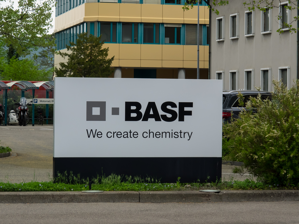BASF сократил прибыль в III квартале и начал программу экономии