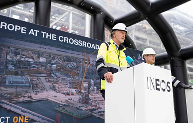 Глава Ineos: условия в Европе не оставляют шансов на выживание химпрома