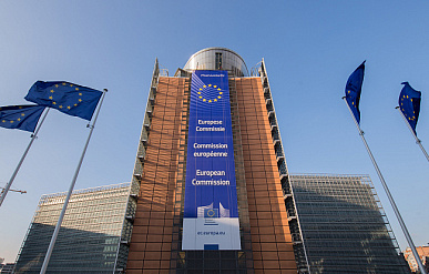 СМИ: Европарламент одобрил инициативу о повышении пошлин на сельхозпродукцию и удобрения из РФ и Белоруссии