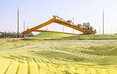 В октябре производство серы в России упало больше чем в два раза