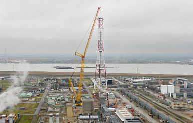 Ближневосточный конфликт может привести к срыву сроков крупнейшего нефтехимического проекта в Европе