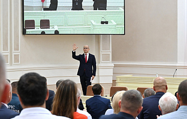 Бречалов возглавил управляющую компанию национализированного холдинга "Вектор Рейл"